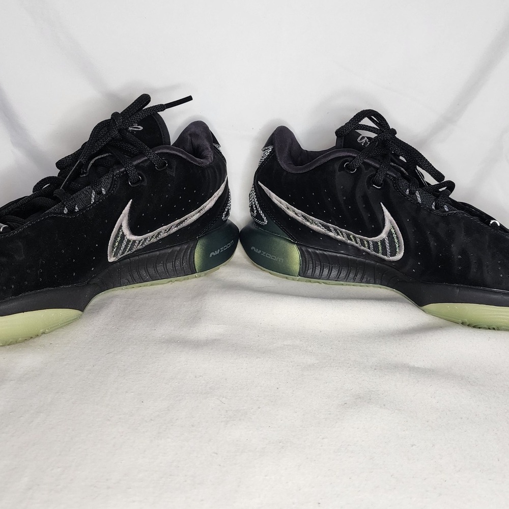 Nike Zoom Basketball Shoes Low Top Performance Black Sneakers Size 9 - Picture 3 of 8